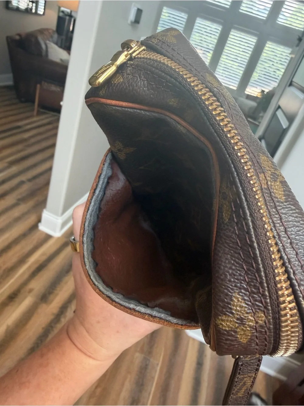 LOUIS VUITTON Danube